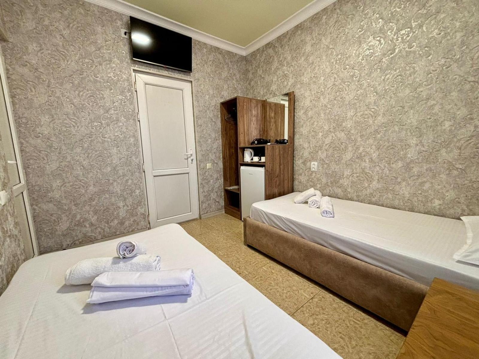 Styopa Hotel Jerevan Exteriör bild